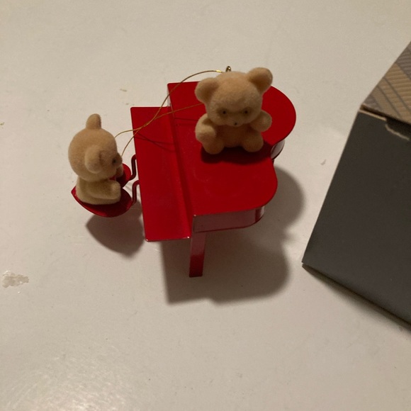 Avon Holiday Avon Teddy Bear Ornament On A Piano Poshmark